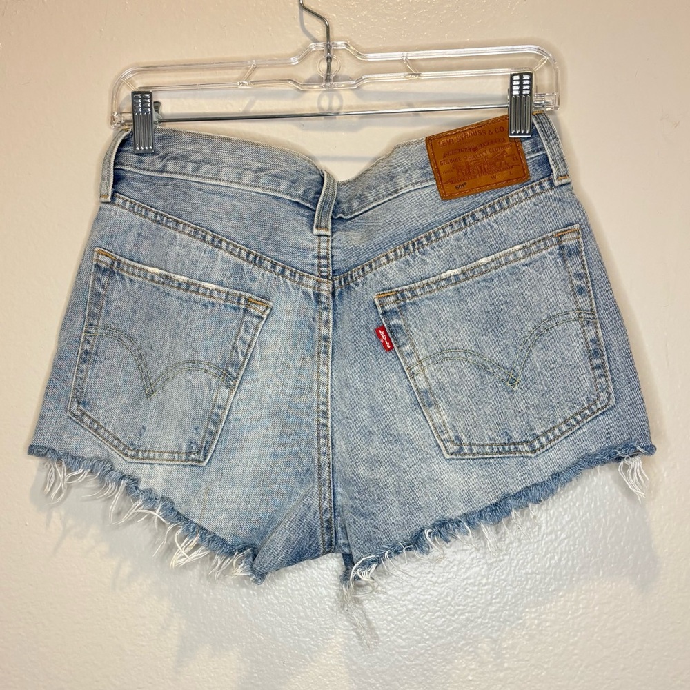 Levi's 501 Jean Shorts Size 26 - Picture 2 of 6